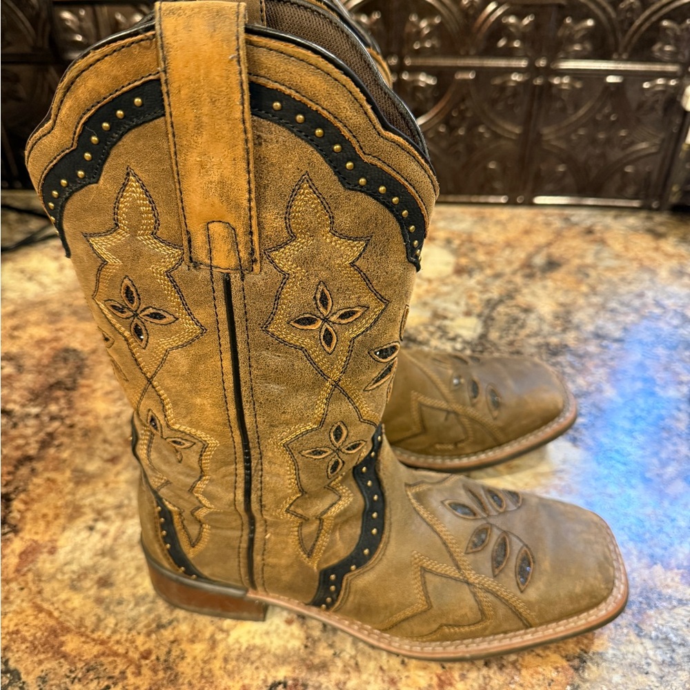 Women’s Laredo Cowboy Boots - Picture 11 of 11